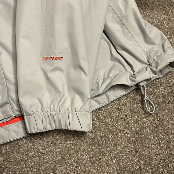 EUC North Face outdoor jacket, medium, grey/orange - Picture 3 of 8